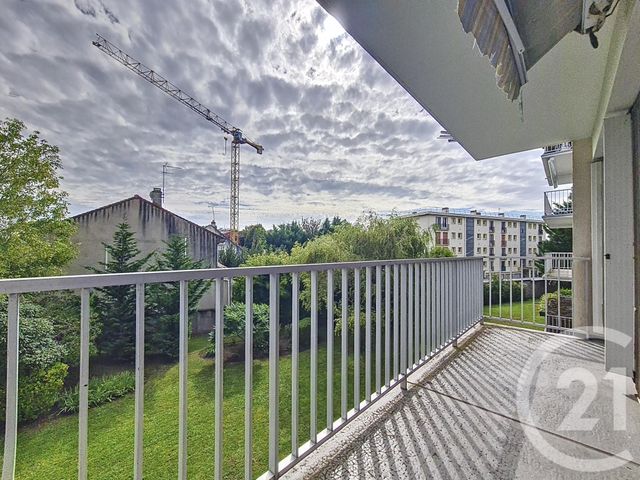 Appartement F4 à vendre - 4 pièces - 81,23 m2 - Chennevieres Sur Marne - 94 - ILE-DE-FRANCE