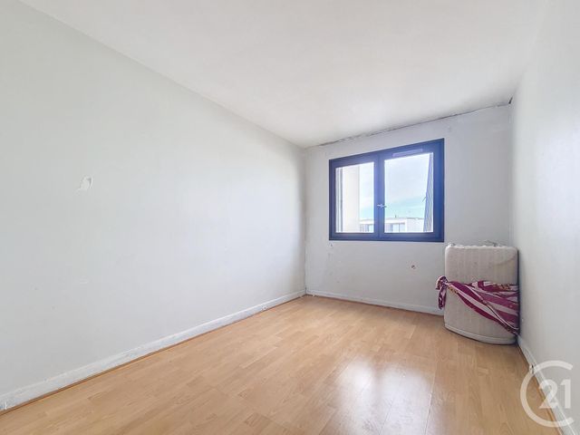 Appartement F4 à vendre - 4 pièces - 81,23 m2 - Chennevieres Sur Marne - 94 - ILE-DE-FRANCE