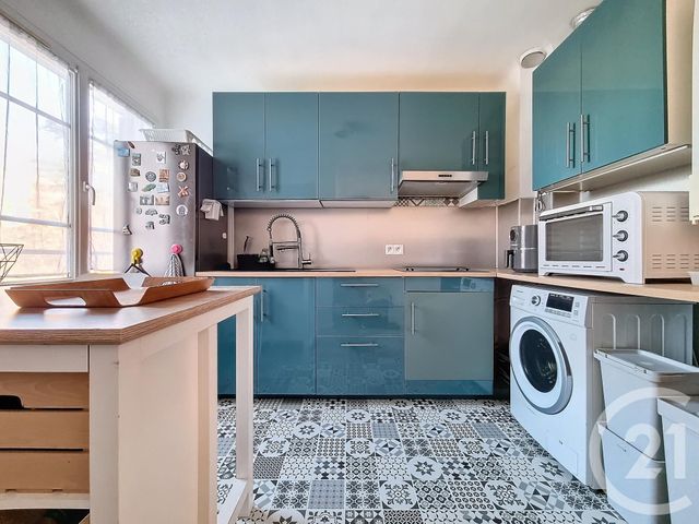 Appartement F4 à vendre - 4 pièces - 75,95 m2 - Chennevieres Sur Marne - 94 - ILE-DE-FRANCE