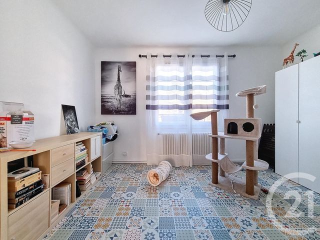 Appartement F4 à vendre - 4 pièces - 75,95 m2 - Chennevieres Sur Marne - 94 - ILE-DE-FRANCE