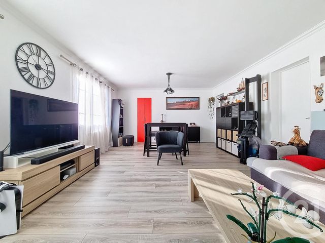Appartement F4 à vendre - 4 pièces - 75,95 m2 - Chennevieres Sur Marne - 94 - ILE-DE-FRANCE