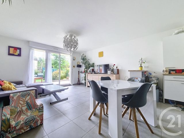 Appartement F3 &agrave; vendre - 3 pi&egrave;ces - 66,70 m2 - Chennevieres Sur Marne - 94 - ILE-DE-FRANCE