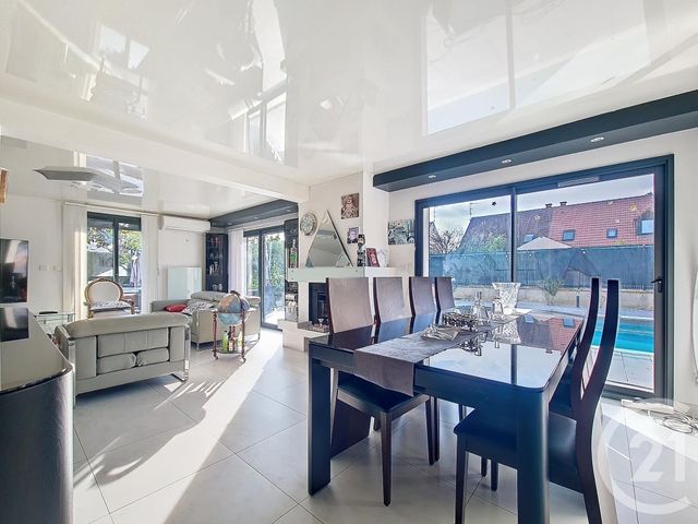 Maison à vendre - 7 pièces - 185 m2 - Chennevieres Sur Marne - 94 - ILE-DE-FRANCE
