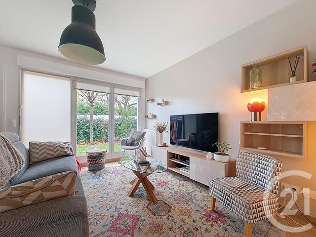 Appartement F4 à vendre - 4 pièces - 74,80 m2 - Chennevieres Sur Marne - 94 - ILE-DE-FRANCE