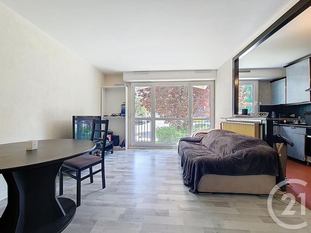 Appartement F3 &agrave; vendre - 3 pi&egrave;ces - 64,80 m2 - Chennevieres Sur Marne - 94 - ILE-DE-FRANCE