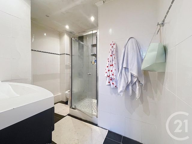 Appartement F3 &agrave; vendre - 4 pi&egrave;ces - 71 m2 - Chennevieres Sur Marne - 94 - ILE-DE-FRANCE