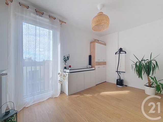 Appartement F4 &agrave; vendre - 4 pi&egrave;ces - 91 m2 - Chennevieres Sur Marne - 94 - ILE-DE-FRANCE