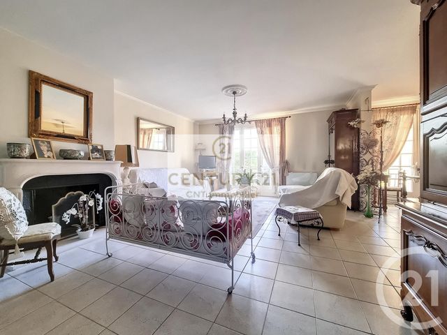 Maison à vendre - 6 pièces - 141,88 m2 - Chennevieres Sur Marne - 94 - ILE-DE-FRANCE