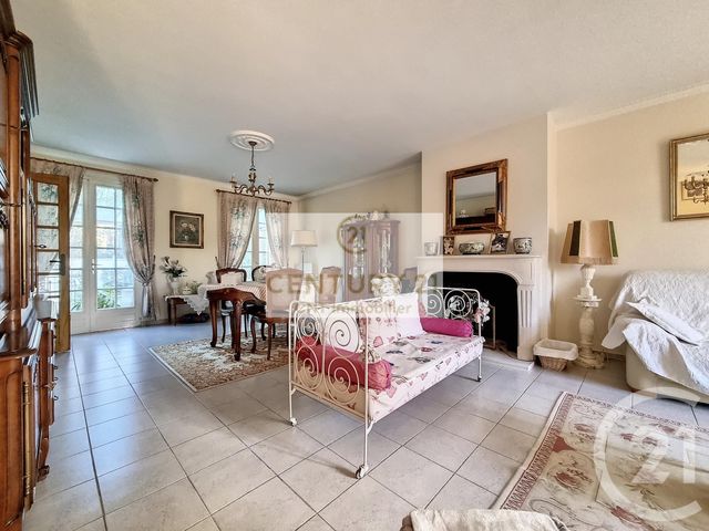 Maison à vendre - 6 pièces - 141,88 m2 - Chennevieres Sur Marne - 94 - ILE-DE-FRANCE