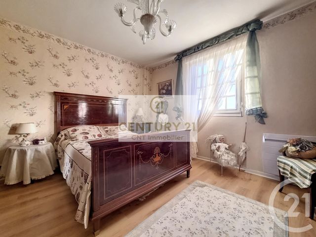 Maison à vendre - 6 pièces - 141,88 m2 - Chennevieres Sur Marne - 94 - ILE-DE-FRANCE