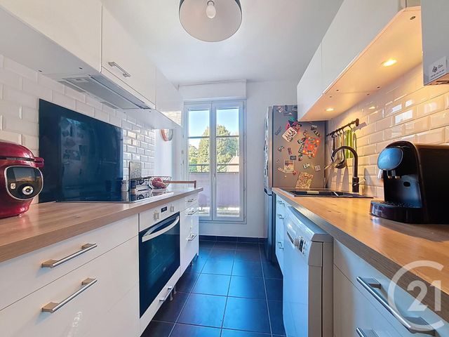 Appartement F4 &agrave; vendre - 4 pi&egrave;ces - 77,13 m2 - Chennevieres Sur Marne - 94 - ILE-DE-FRANCE