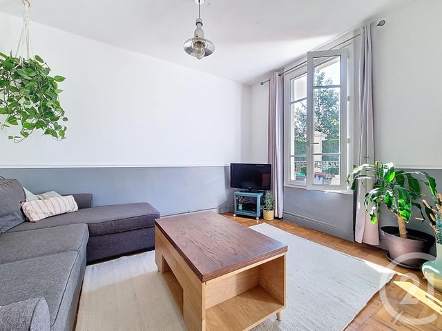 Maison &agrave; louer - 5 pi&egrave;ces - 79,77 m2 - Chennevieres Sur Marne - 94 - ILE-DE-FRANCE