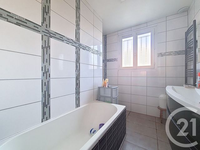 Maison &agrave; vendre - 7 pi&egrave;ces - 145 m2 - Ormesson Sur Marne - 94 - ILE-DE-FRANCE