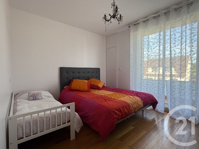 Maison &agrave; vendre - 7 pi&egrave;ces - 166 m2 - Ormesson Sur Marne - 94 - ILE-DE-FRANCE