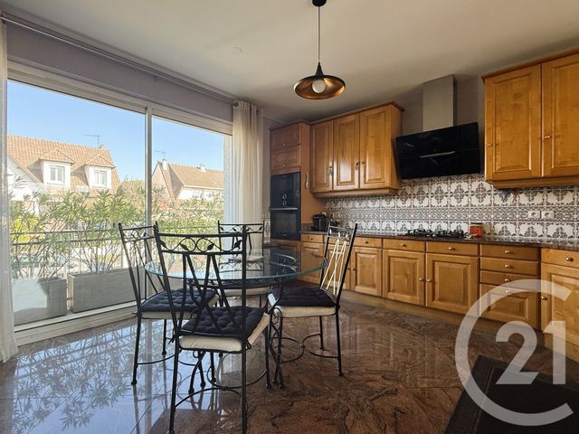 Maison &agrave; vendre - 7 pi&egrave;ces - 166 m2 - Ormesson Sur Marne - 94 - ILE-DE-FRANCE