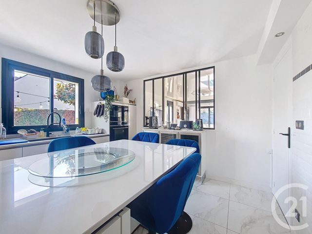 Maison &agrave; vendre - 7 pi&egrave;ces - 185 m2 - Chennevieres Sur Marne - 94 - ILE-DE-FRANCE