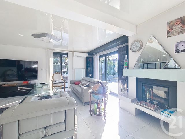 Maison &agrave; vendre - 7 pi&egrave;ces - 185 m2 - Chennevieres Sur Marne - 94 - ILE-DE-FRANCE