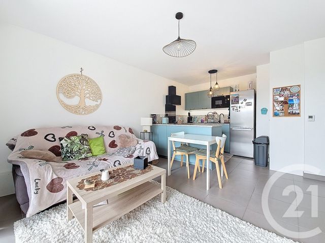 Appartement F3 &agrave; vendre - 3 pi&egrave;ces - 60,47 m2 - Pontault Combault - 77 - ILE-DE-FRANCE