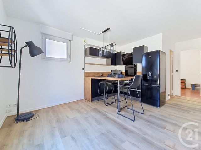 Appartement F2 &agrave; louer - 2 pi&egrave;ces - 38 m2 - Chennevieres Sur Marne - 94 - ILE-DE-FRANCE