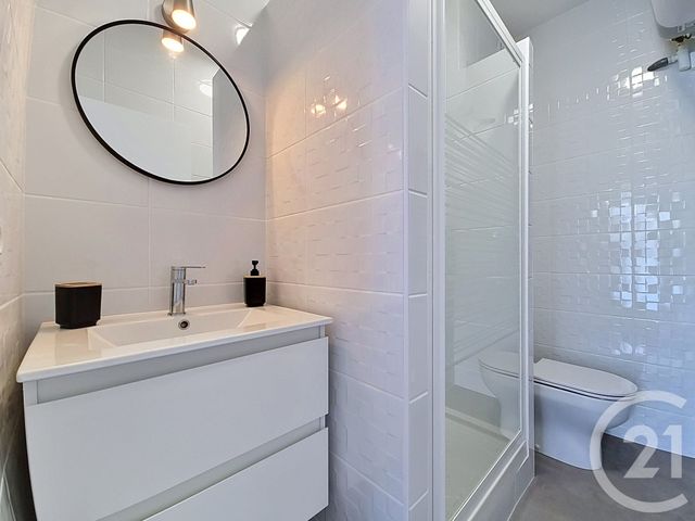 Appartement F1 &agrave; louer - 1 pi&egrave;ce - 25 m2 - Pontault Combault - 77 - ILE-DE-FRANCE