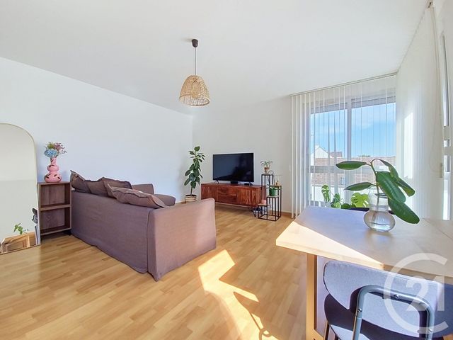 Appartement F3 &agrave; louer - 3 pi&egrave;ces - 61,51 m2 - Pontault Combault - 77 - ILE-DE-FRANCE