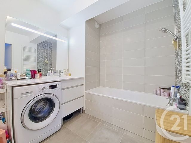 Appartement F3 &agrave; vendre - 3 pi&egrave;ces - 64 m2 - Chennevieres Sur Marne - 94 - ILE-DE-FRANCE