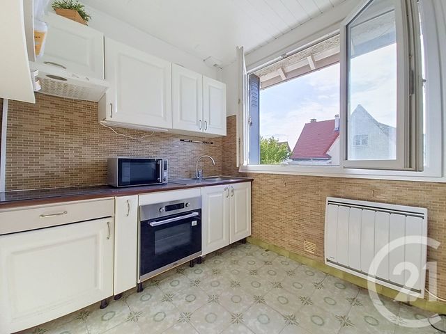 Maison &agrave; vendre - 7 pi&egrave;ces - 93,95 m2 - Ormesson Sur Marne - 94 - ILE-DE-FRANCE