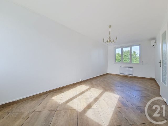 Maison &agrave; vendre - 7 pi&egrave;ces - 93,95 m2 - Ormesson Sur Marne - 94 - ILE-DE-FRANCE