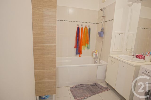 Appartement F4 &agrave; vendre - 4 pi&egrave;ces - 72,92 m2 - Choisy Le Roi - 94 - ILE-DE-FRANCE