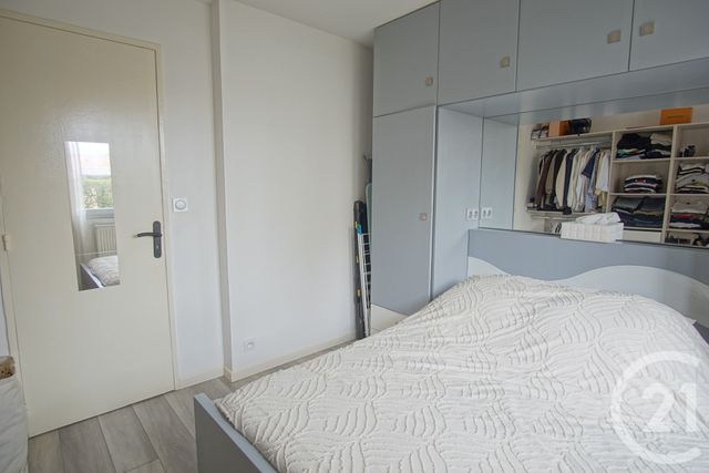 Appartement F2 à vendre - 2 pièces - 50,23 m2 - Thiais - 94 - ILE-DE-FRANCE