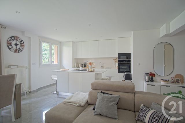 Appartement F2 à vendre - 2 pièces - 50,23 m2 - Thiais - 94 - ILE-DE-FRANCE