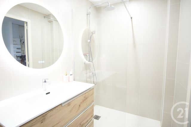 Appartement F2 à vendre - 2 pièces - 50,23 m2 - Thiais - 94 - ILE-DE-FRANCE