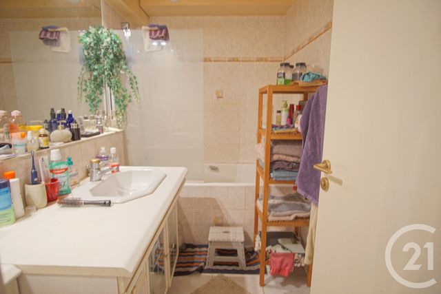 Appartement F2 à vendre - 2 pièces - 53,92 m2 - Choisy Le Roi - 94 - ILE-DE-FRANCE