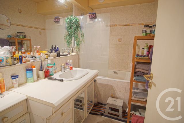 Appartement F2 à vendre - 2 pièces - 53,92 m2 - Choisy Le Roi - 94 - ILE-DE-FRANCE