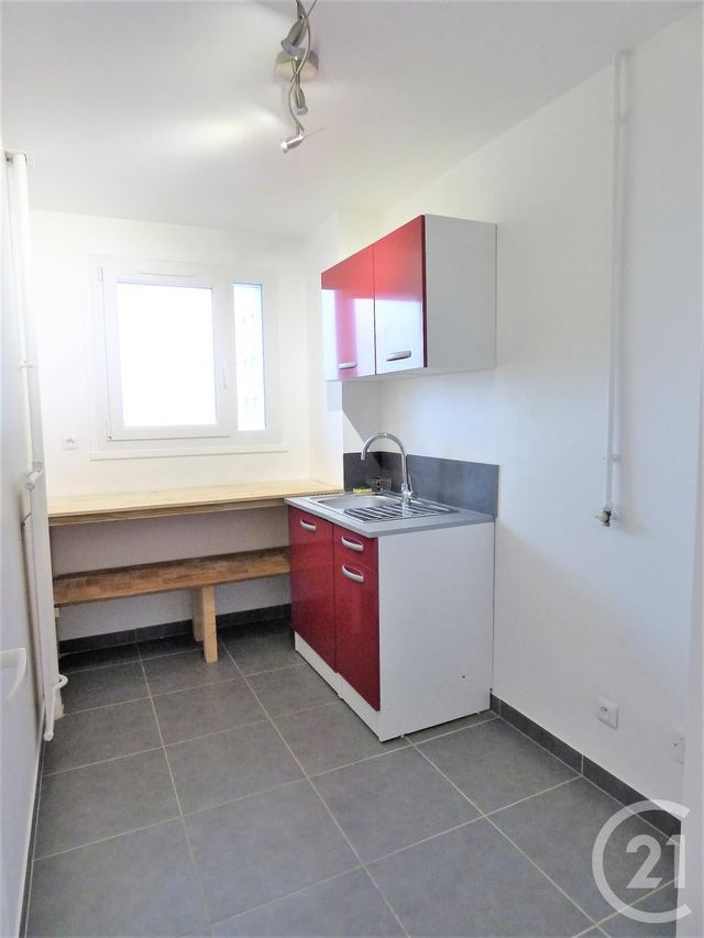 Appartement F1 &agrave; louer - 1 pi&egrave;ce - 30,26 m2 - Thiais - 94 - ILE-DE-FRANCE