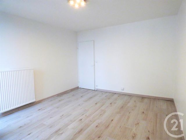Appartement F1 &agrave; louer - 1 pi&egrave;ce - 30,26 m2 - Thiais - 94 - ILE-DE-FRANCE