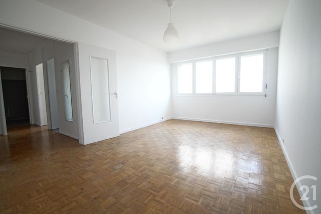 Appartement 2 pièces 48 m² · à Thiais · 47,7 m² · 913 €/mois