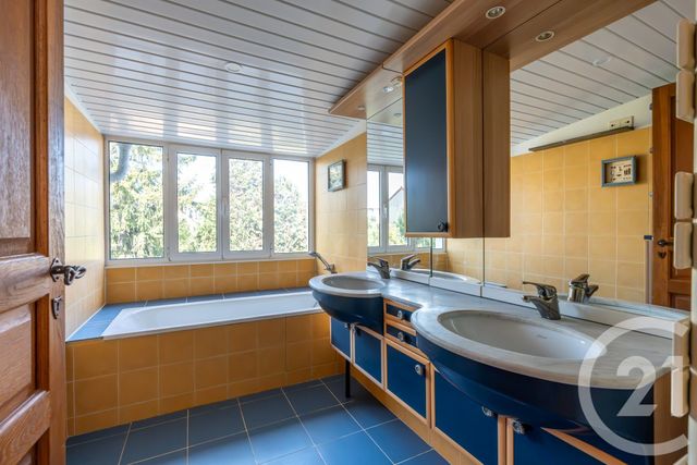 Maison &agrave; vendre - 6 pi&egrave;ces - 138,74 m2 - St Maur Des Fosses - 94 - ILE-DE-FRANCE