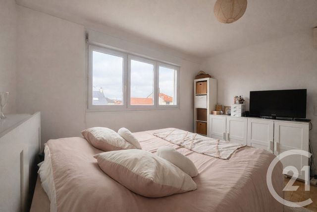 Maison &agrave; vendre - 5 pi&egrave;ces - 95 m2 - Ormesson Sur Marne - 94 - ILE-DE-FRANCE