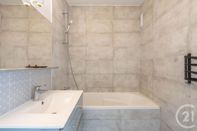 Appartement T3 à vendre - 3 pièces - 64,56 m2 - St Maur Des Fosses - 94 - ILE-DE-FRANCE