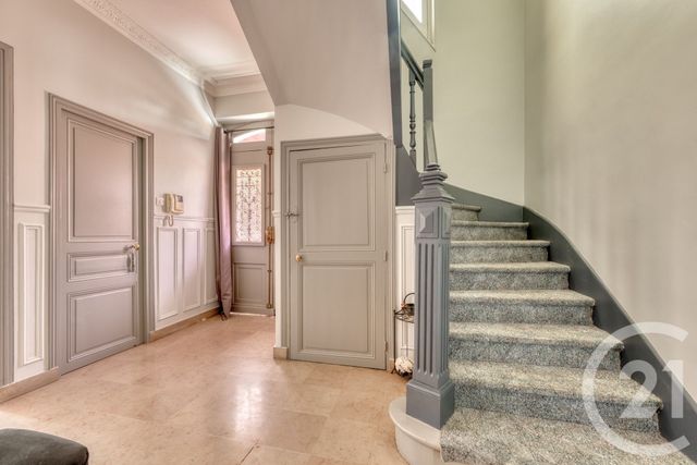 Maison à vendre - 7 pièces - 180 m2 - La Varenne St Hilaire - 94 - ILE-DE-FRANCE