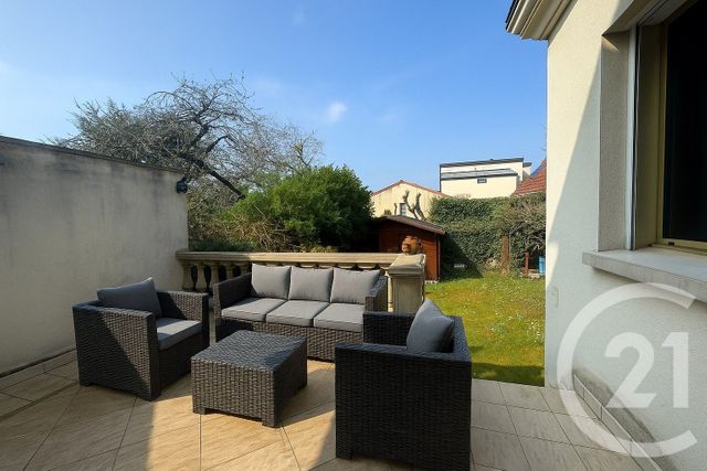 Maison à vendre - 8 pièces - 171,18 m2 - La Varenne St Hilaire - 94 - ILE-DE-FRANCE