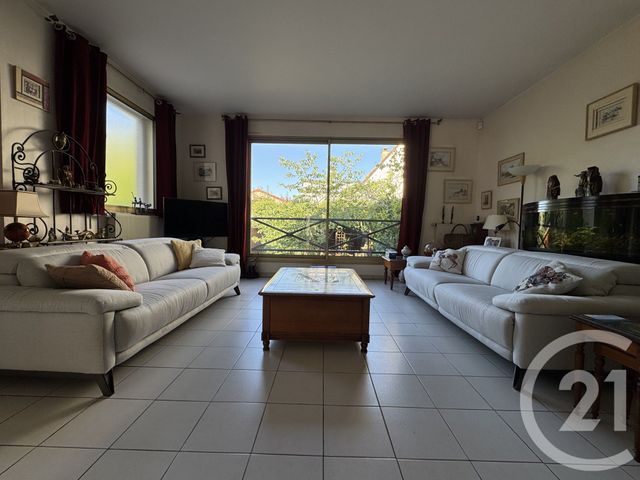 Maison à vendre - 8 pièces - 171,18 m2 - La Varenne St Hilaire - 94 - ILE-DE-FRANCE