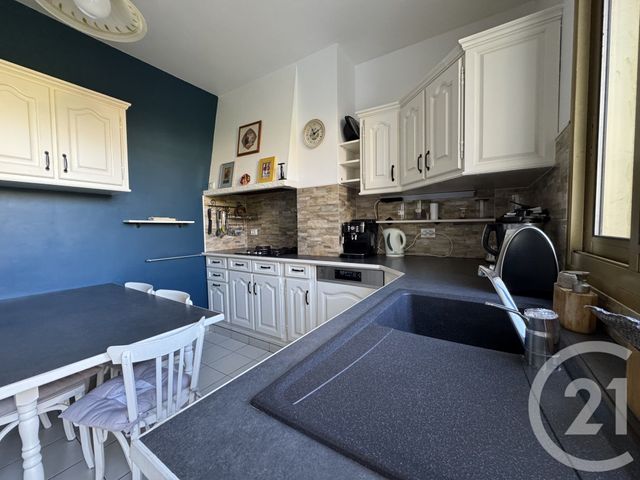 Maison à vendre - 8 pièces - 171,18 m2 - La Varenne St Hilaire - 94 - ILE-DE-FRANCE