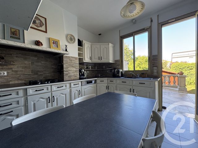 Maison à vendre - 8 pièces - 171,18 m2 - La Varenne St Hilaire - 94 - ILE-DE-FRANCE