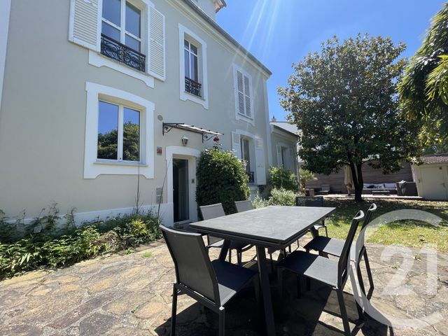 Maison à vendre - 6 pièces - 207 m2 - La Varenne St Hilaire - 94 - ILE-DE-FRANCE