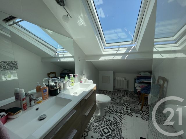 Maison à vendre - 6 pièces - 207 m2 - La Varenne St Hilaire - 94 - ILE-DE-FRANCE