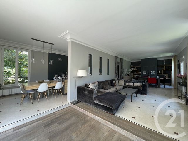 Maison à vendre - 6 pièces - 207 m2 - La Varenne St Hilaire - 94 - ILE-DE-FRANCE