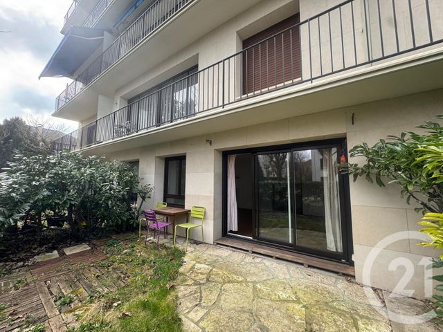 Appartement F2 à vendre - 2 pièces - 64,67 m2 - St Maur Des Fosses - 94 - ILE-DE-FRANCE