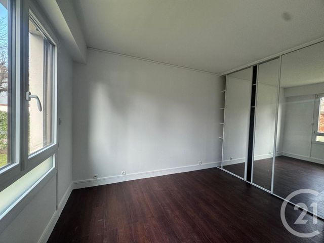 Appartement F2 à vendre - 2 pièces - 64,67 m2 - St Maur Des Fosses - 94 - ILE-DE-FRANCE